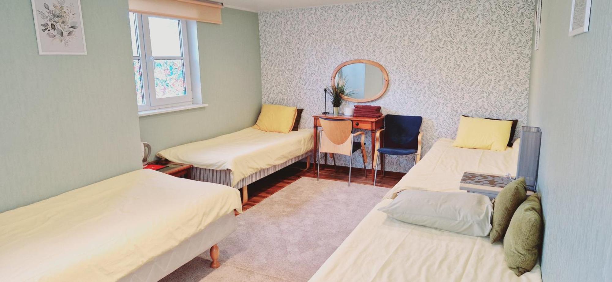 Hostel Freedom65 And Caravan Tallinn