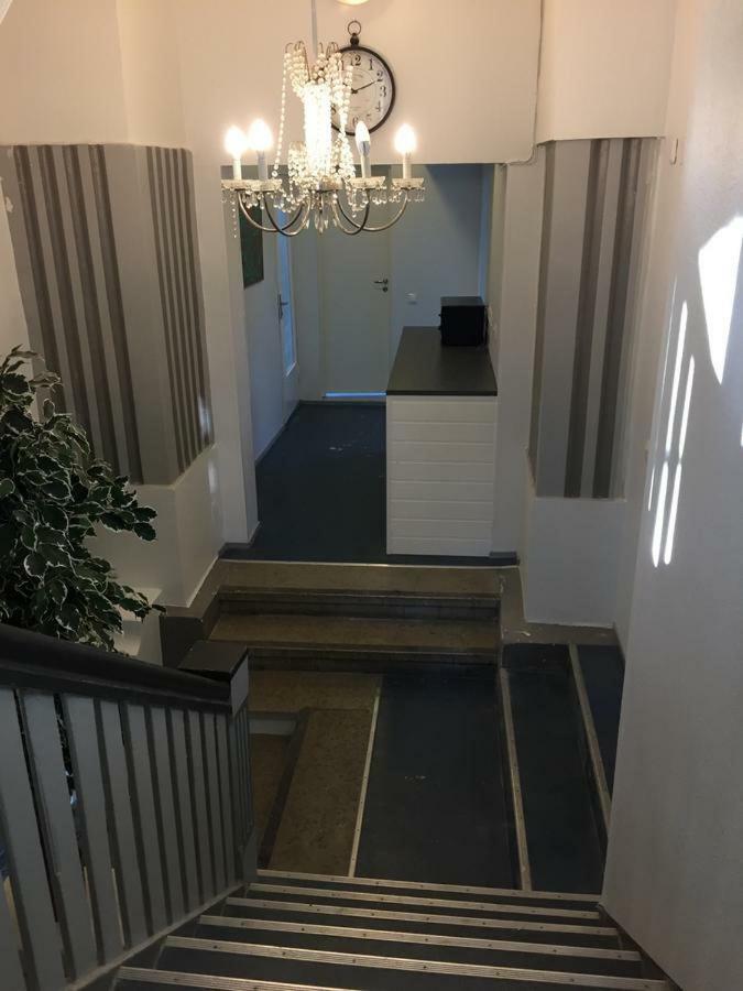 Hostel Freedom65 And Caravan Tallinn