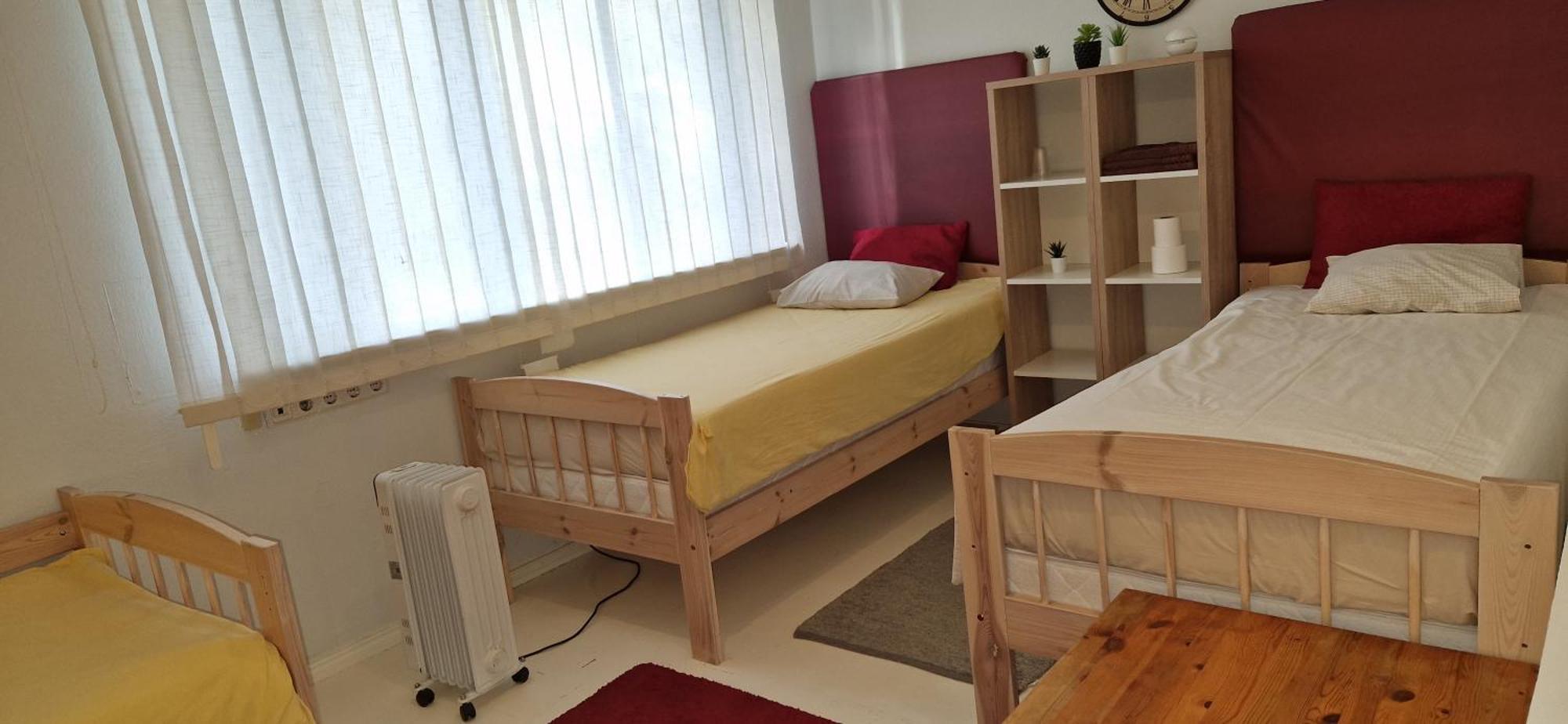 Hostel Freedom65 And Caravan