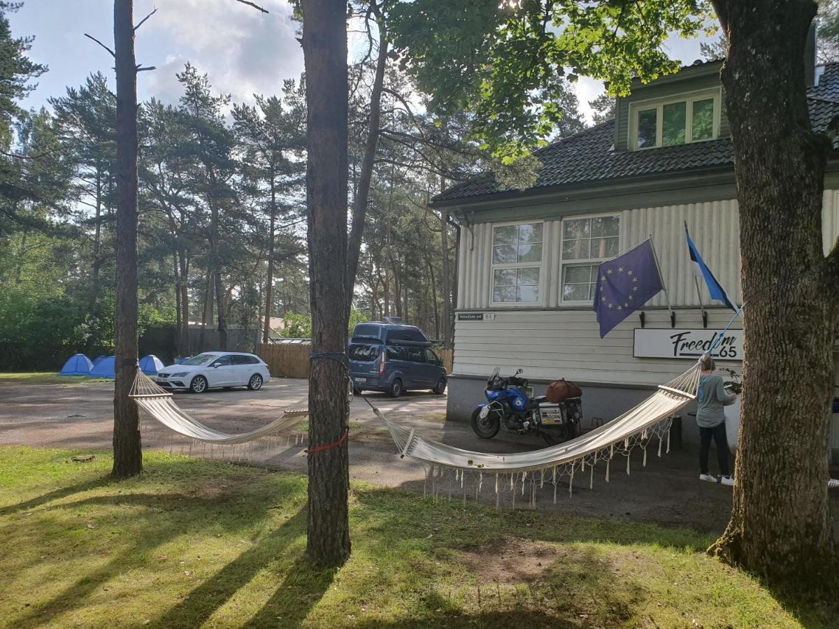 Freedom65 And Caravan *