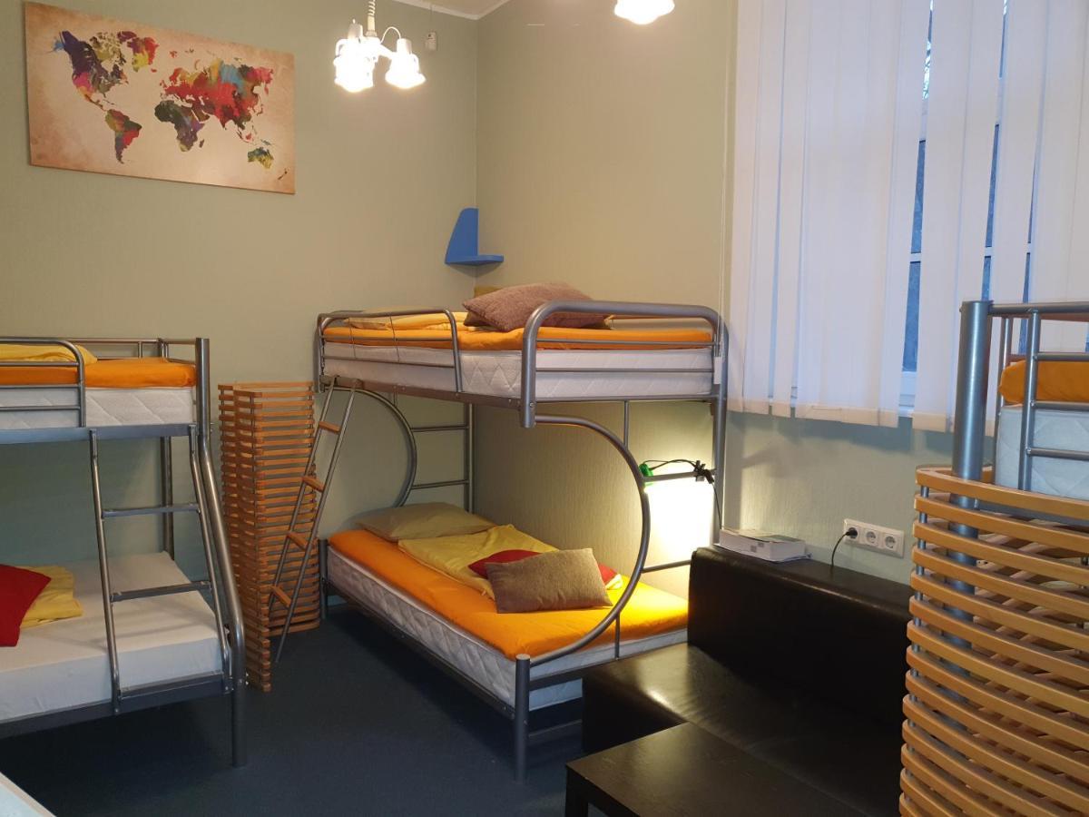 Hostel Freedom65 And Caravan *